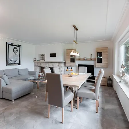 Haus Abrioux Zur Falkenlay
